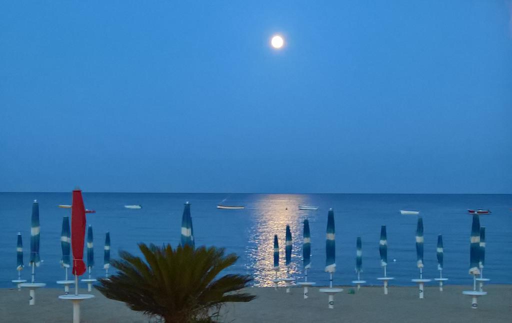 Il Gabbiano Ξενοδοχείο Stalettì Εξωτερικό φωτογραφία