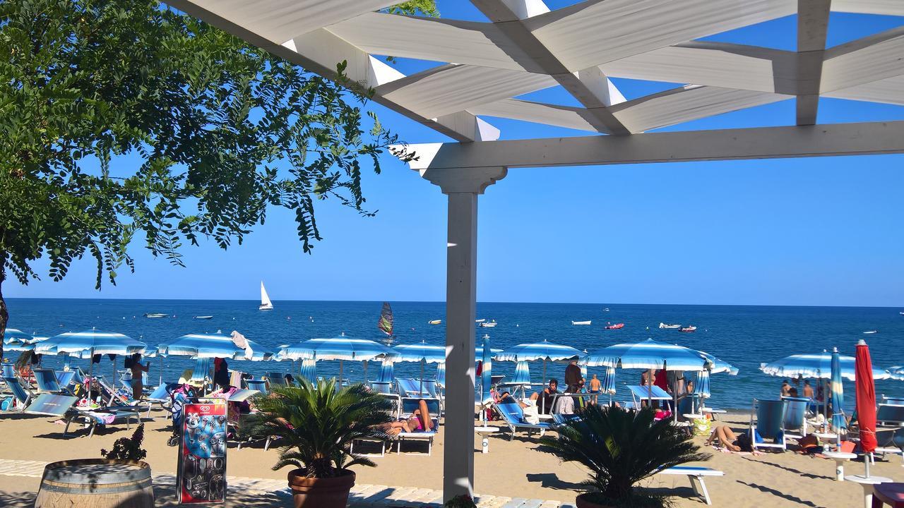 Il Gabbiano Ξενοδοχείο Stalettì Εξωτερικό φωτογραφία