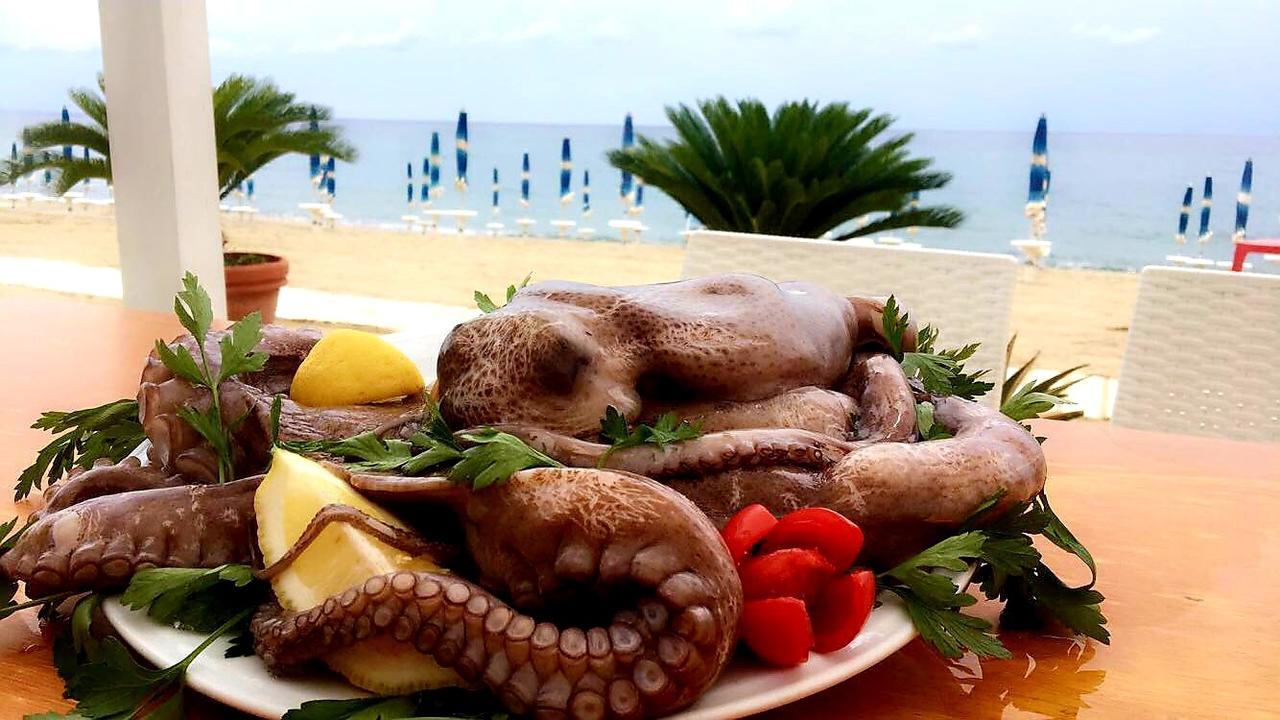 Il Gabbiano Ξενοδοχείο Stalettì Εξωτερικό φωτογραφία